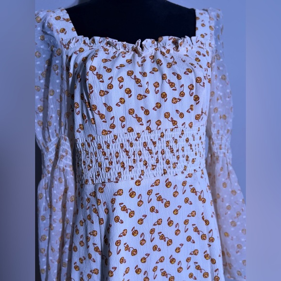 French Connection Dresses & Skirts - French Connection Floral Print Floral Print Domed Midi Dress size M